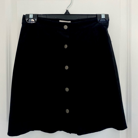 Aritzia Wilfred Free Faux Suede Skirt - Picture 3 of 3